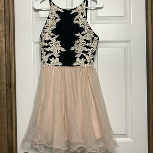 Vintage Formal Dress 💥